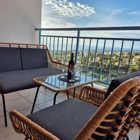 Panoramic Views In Peaceful Appartement Tala