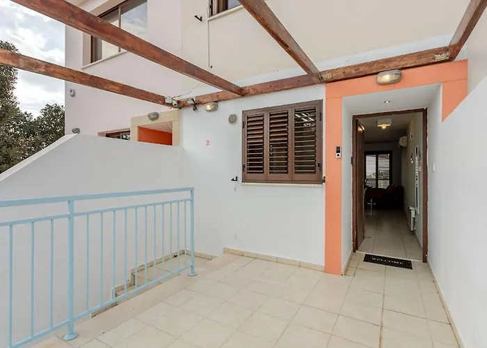 Panoramic Views In Peaceful Appartement Tala