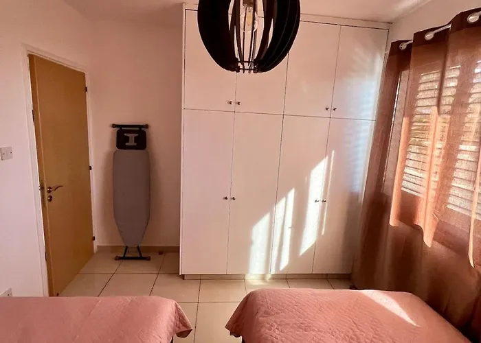 Panoramic Views In Peaceful Appartement Tala