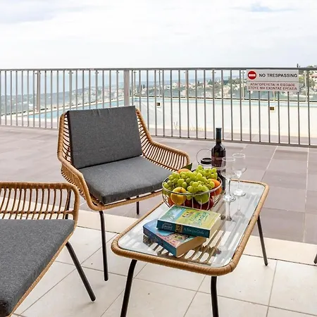 Panoramic Views In Peaceful