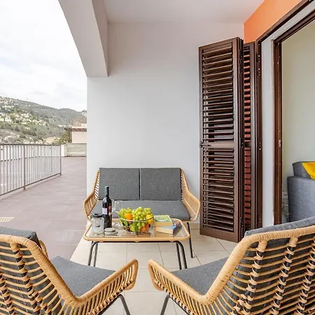 Panoramic Views In Peaceful Tala