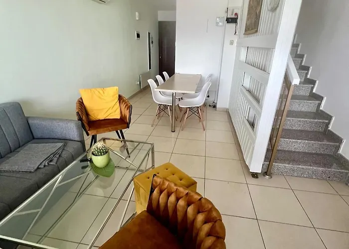 Panoramic Views In Peaceful