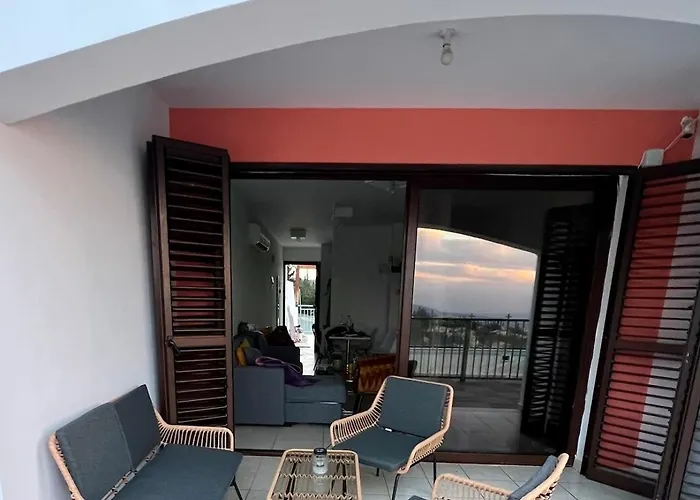 Panoramic Views In Peaceful *