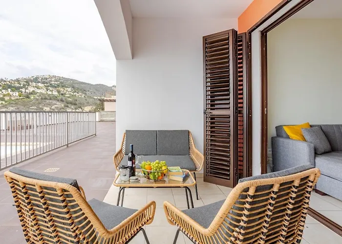 Panoramic Views In Peaceful Τάλα